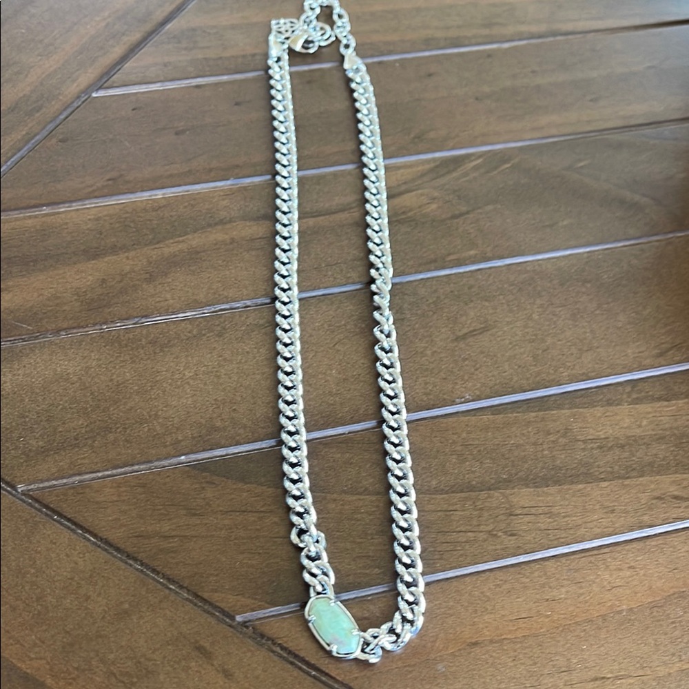 Elegant Silver Necklace with Green Accent